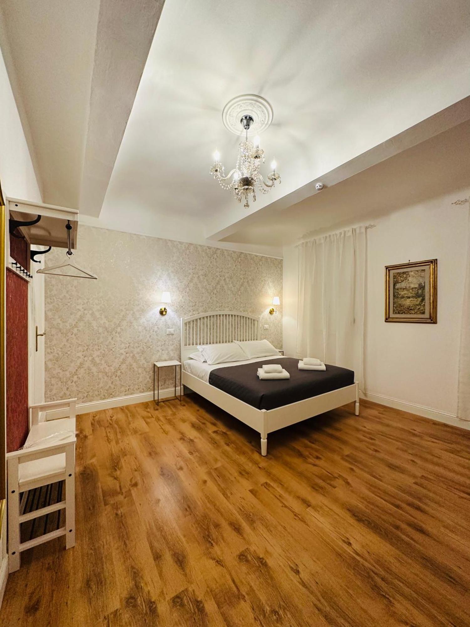 Relais Sampaoli Bed and Breakfast Florence Buitenkant foto