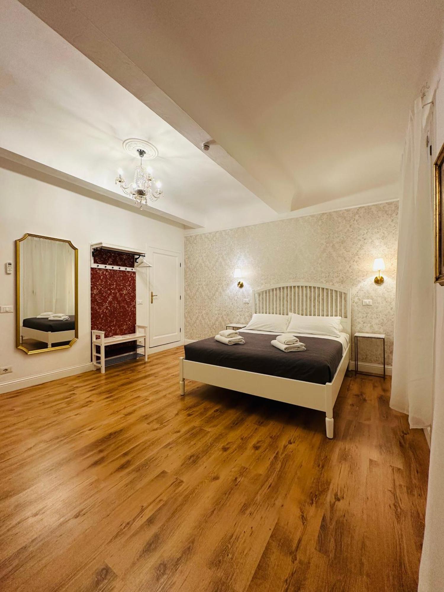 Relais Sampaoli Bed and Breakfast Florence Buitenkant foto