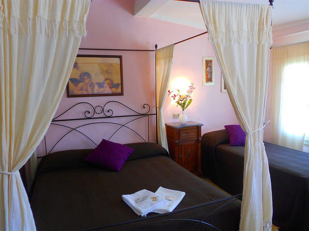 Relais Sampaoli Bed and Breakfast Florence Buitenkant foto