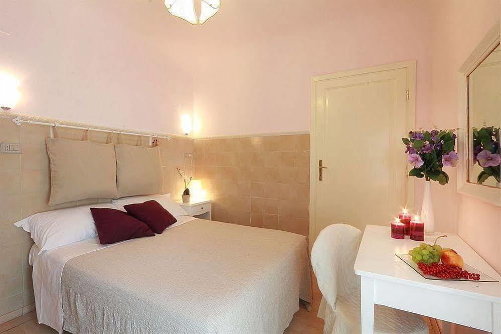 Relais Sampaoli Bed and Breakfast Florence Buitenkant foto